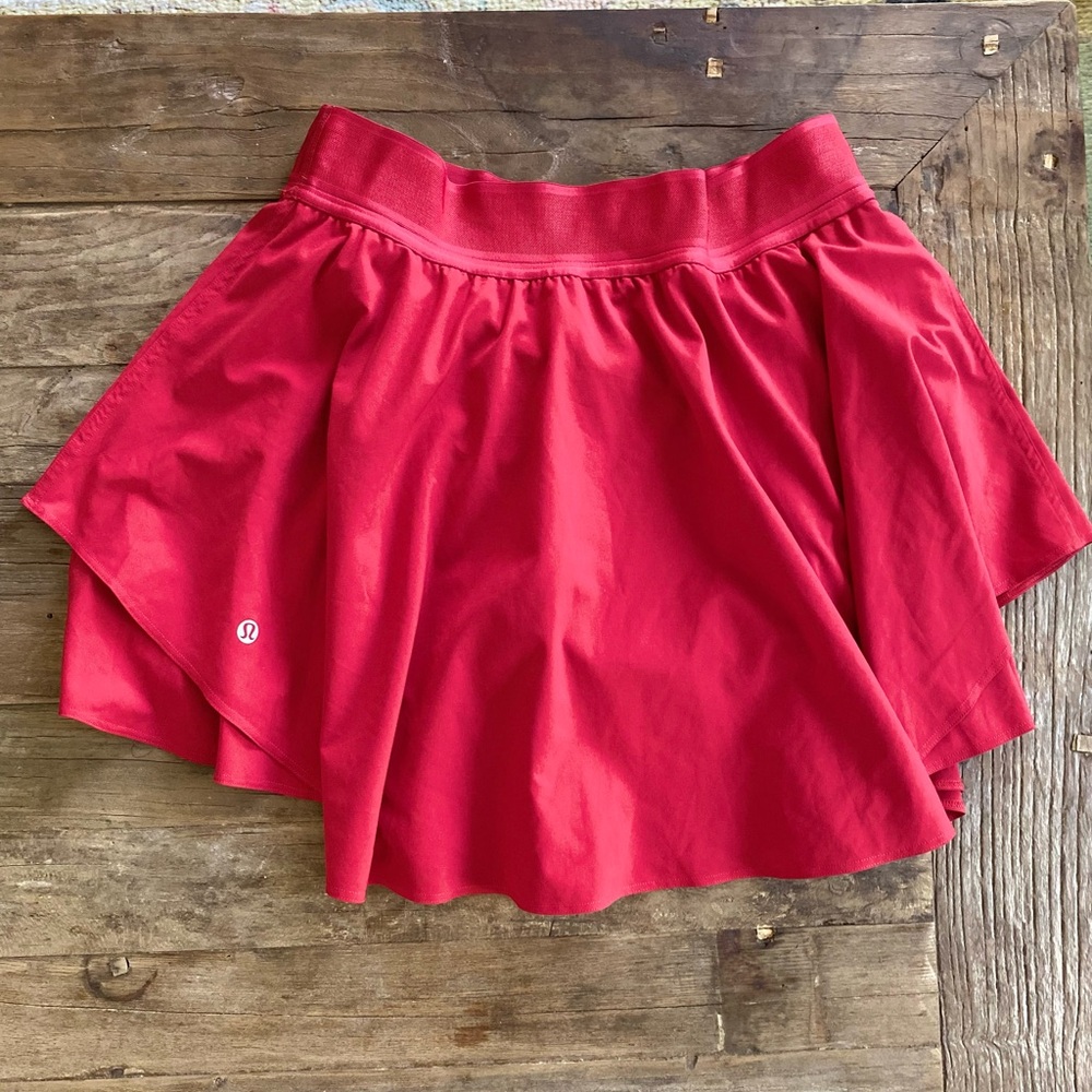 Lululemon red skort size 8